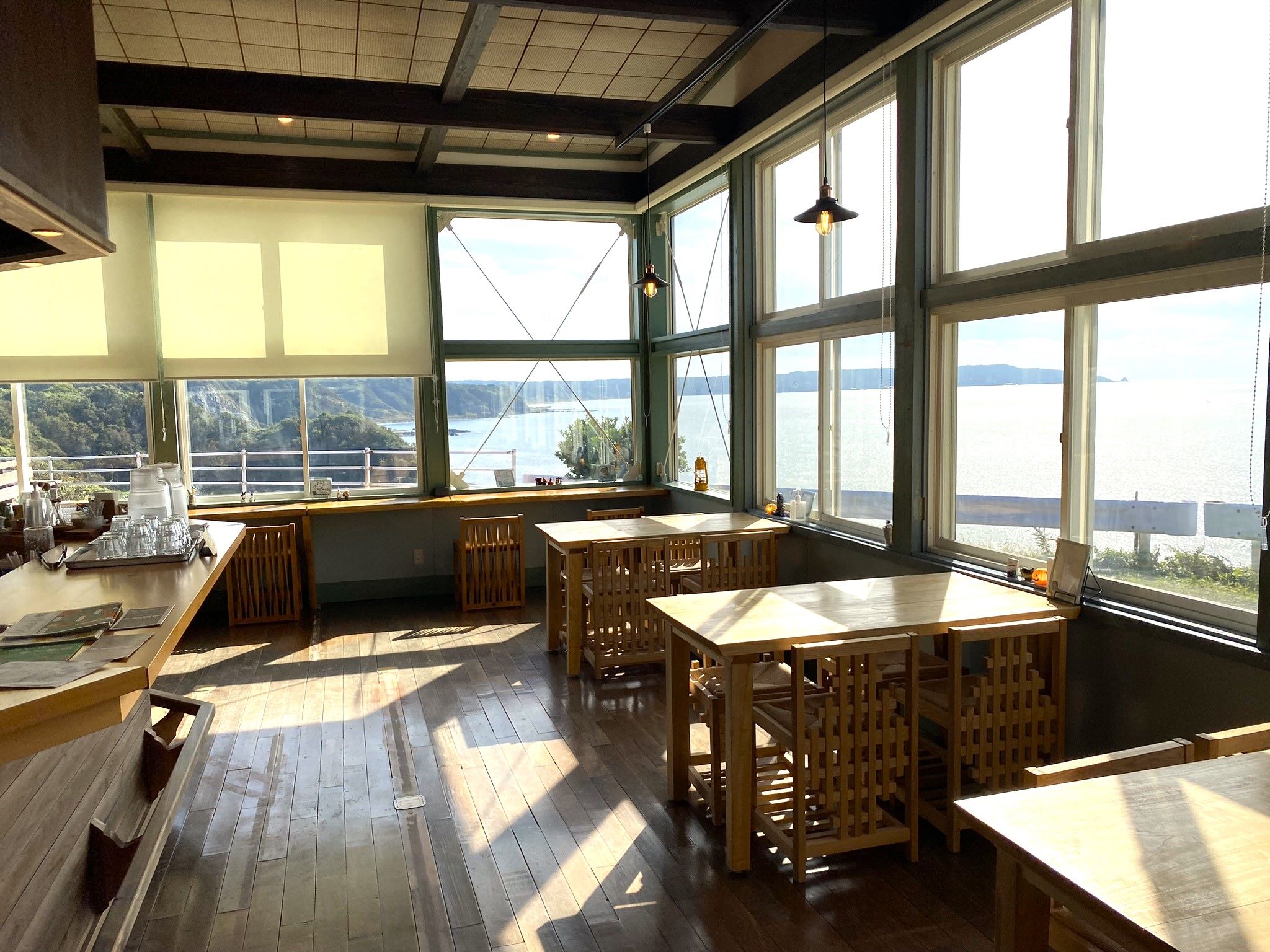 佐渡に来たら訪れたい絶景カフェ 「学校蔵Cafe」